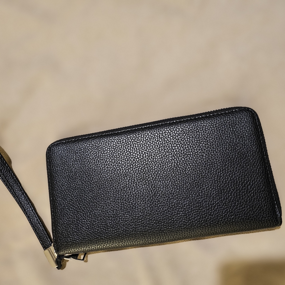 Source Unknown Black Wallet